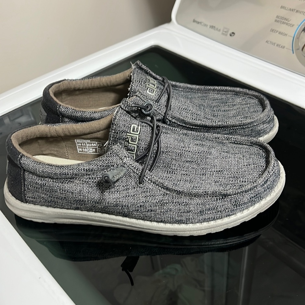 Hey Dude Men’s size 11